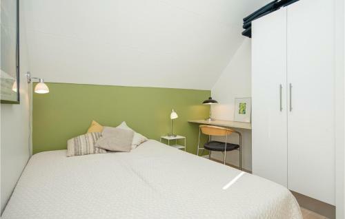 Four-bedroom Holiday Home In Hadsund