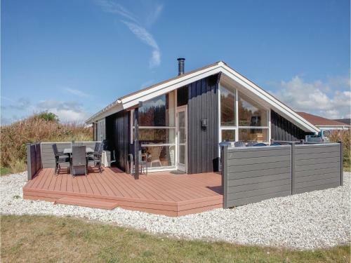 Four-bedroom Holiday Home In Hjorring