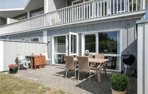 Four-bedroom Holiday Home In Lokken
