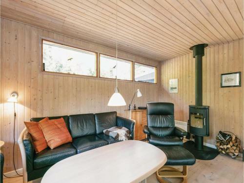 Three-bedroom Holiday Home In Nexo