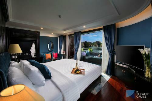 Le Theatre Cruises - Wonder On Lan Ha Bay