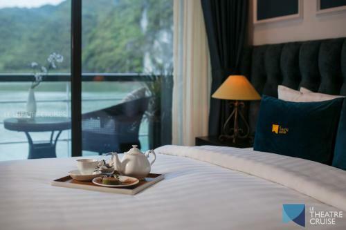 Le Theatre Cruises - Wonder On Lan Ha Bay