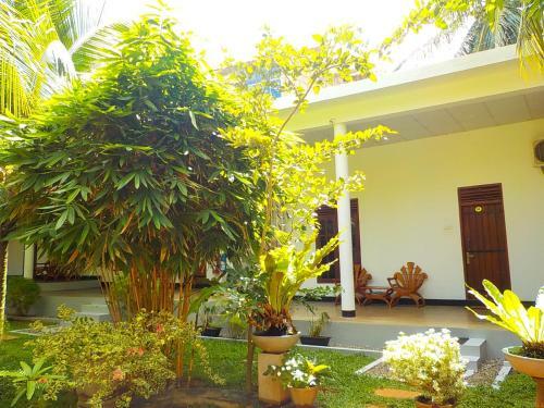 Bed & Breakfast Liyana Holiday Resort