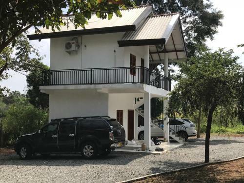 Hotel Andarawewa Nature Resort