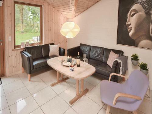Four-bedroom Holiday Home In Blavand