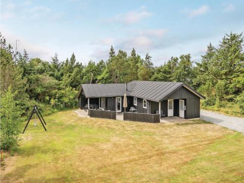 Three-bedroom Holiday Home In Blavand