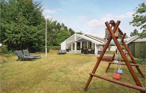 Three-bedroom Holiday Home In Blavand