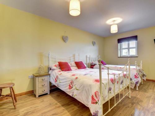 Holiday Home Beudy'r Catsell