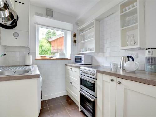 Spacious Holiday Home In Llanidloes With Garden