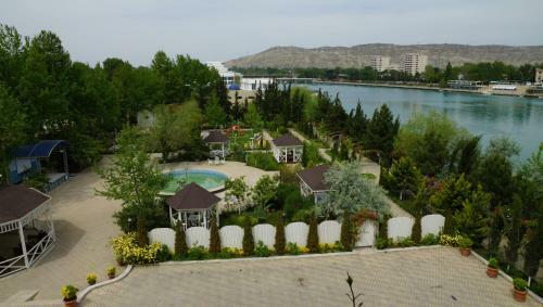 River Side Hotel
