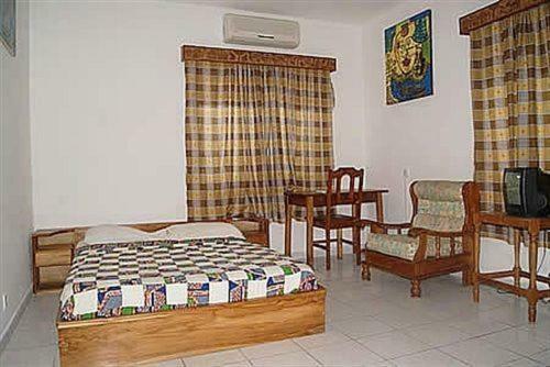 Hotel Aurore Lom�
