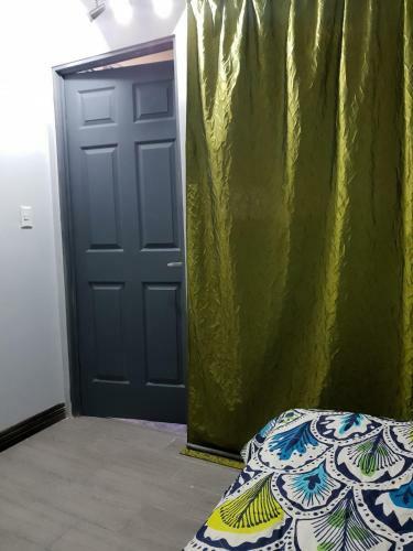 Cozy Room Near Ucr