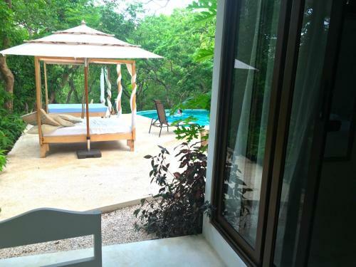 Driftwood Glamping & Boutique Hotel