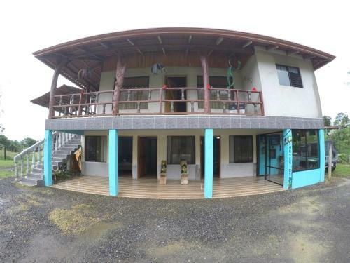 Bed & Breakfast Cabinas Cascada Rio Celeste