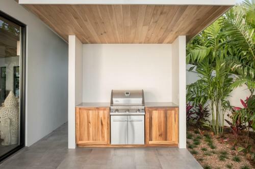 Hermosa Retreat Hr5 Luxury Villa