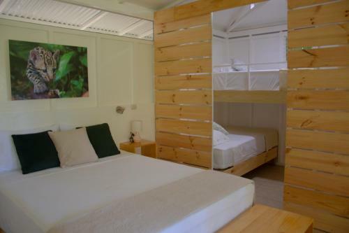 Hotel Jaguar Inn Bungalows & Hostel