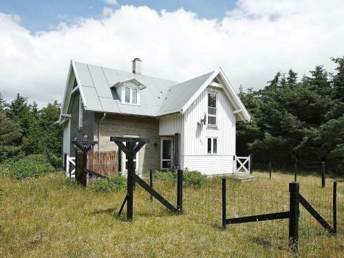 Four-bedroom Holiday Home In Harbo�re 9