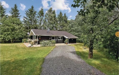 Holiday Home Give 37