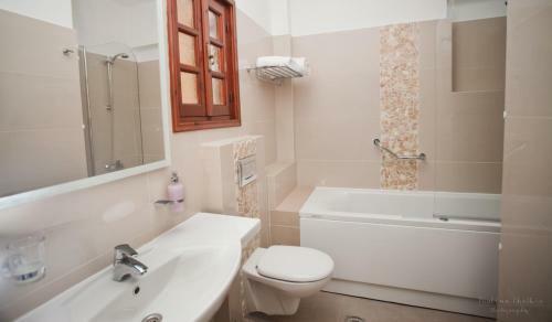 Aphrodite Luxury Studios & Apartments
