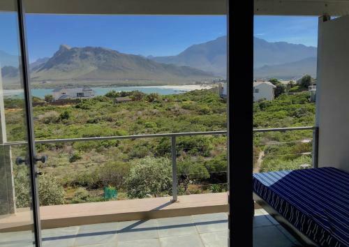 Hostal Moonstruck On Pringle Bay Guesthouse