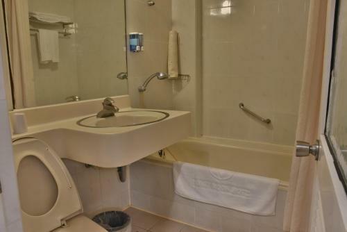 Honey Moon Hotel