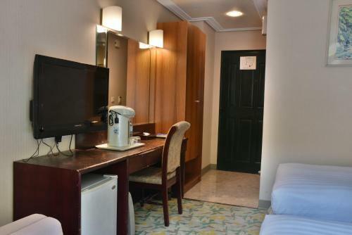 Honey Moon Hotel