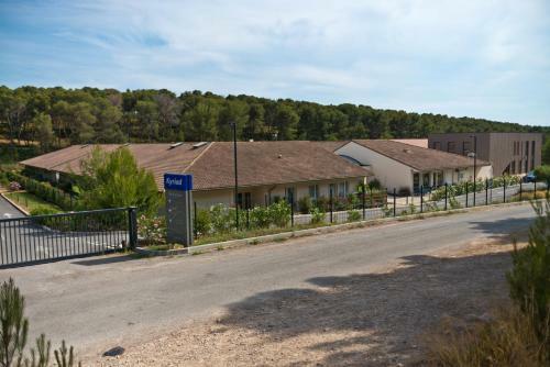 Aparthotel Kyriad R�sidence Cabri�s - Plan De Campagne