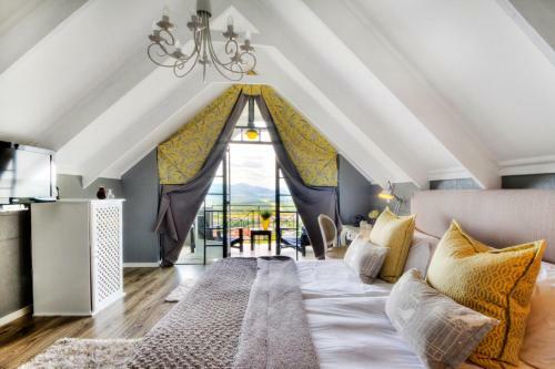 Hostal Loerie's Call Guesthouse