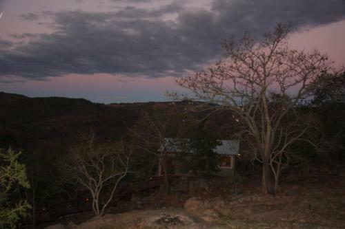 Hostal 5th Seasons Guesthouse