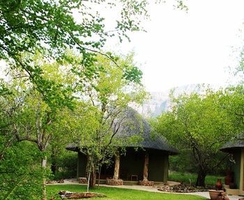 Shikwari Bush Lodge & Pangolin Bush Camp