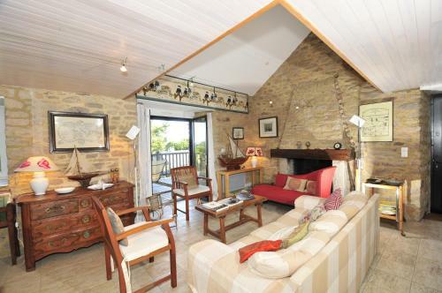 Larmor-baden Villa Sleeps 8 Pool Wifi