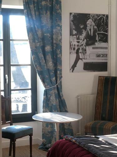 La Maison Carr�: Studios De Charme