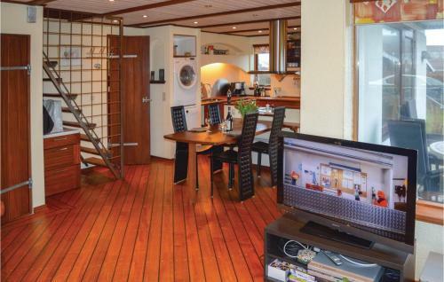 Holiday Home M�gevej S�by X