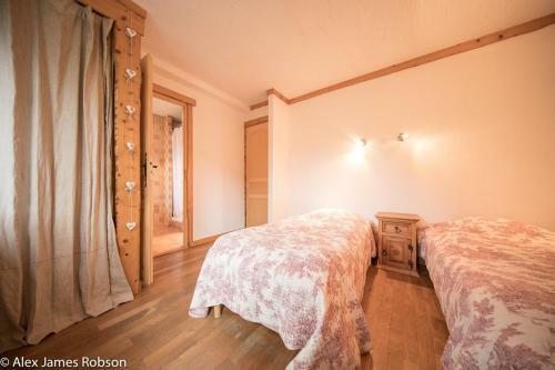 Chalet Charley Mc36