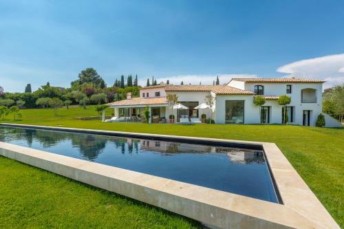 Mougins Villa Sleeps 10 Pool Air Con Wifi