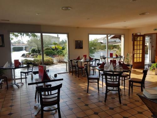 Hotel H�tel Restaurant Les Bruy�res
