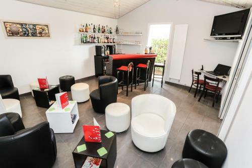 Hotel H�tel Restaurant Les Bruy�res