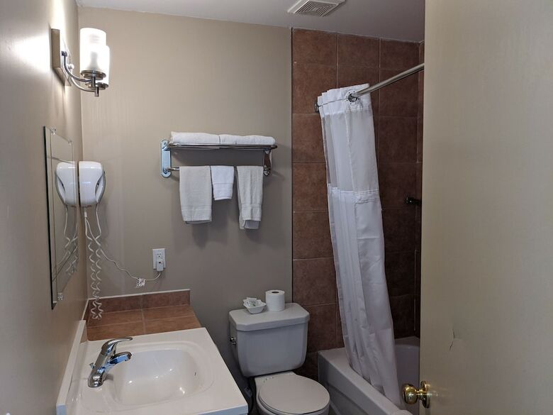 Motel Canadas Best Value Inn Port Colborne