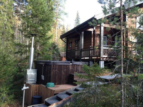Lodge Hyv�l�n M�kit