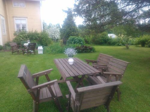 Lodge Hyv�l�n Talo