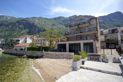 Apartments Paradiso