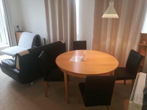 Continental Apartment In West Ealing