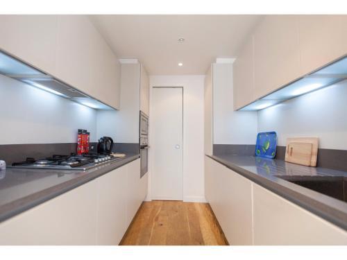 Elegant & Modern Apartment In Central Edinburgh