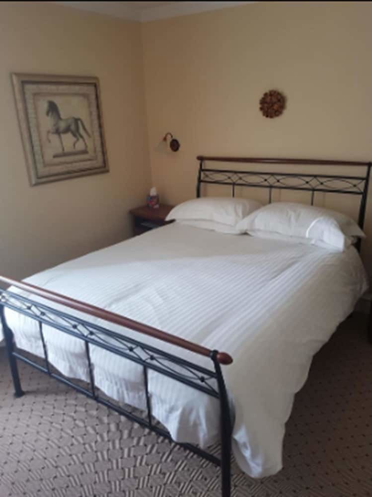 Bed & Breakfast The Glenerne Guest House