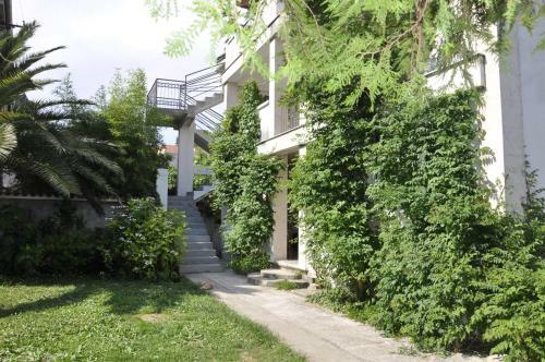 Apartments Ivani?evi?