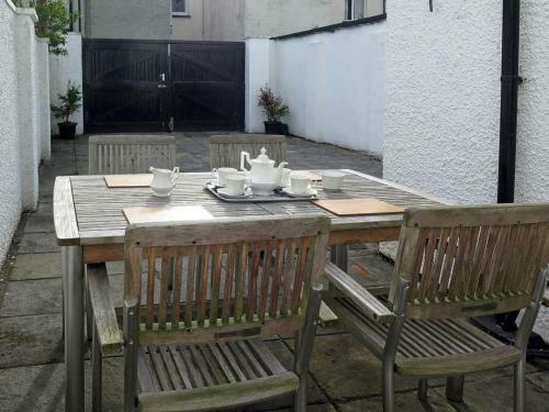 The White Cottage