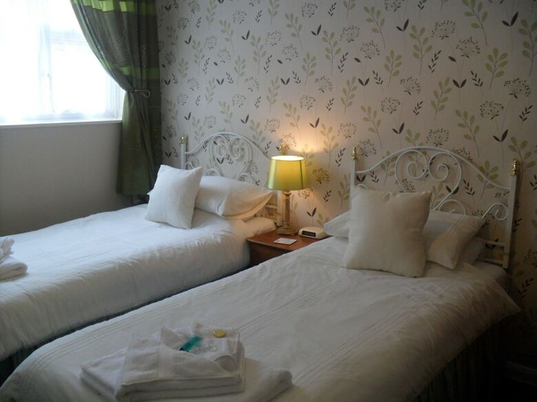 Hostal Birchwood House