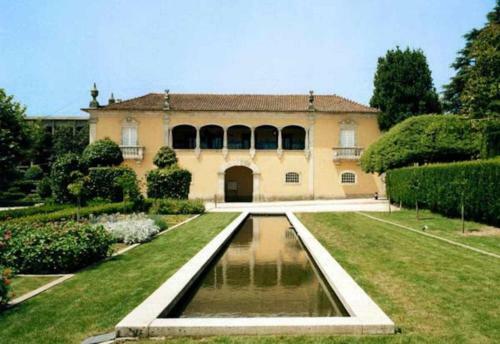 Casa Das Vinhas Cam�lias de Bastoturismo Rural