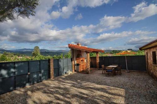 Casa Das Vinhas Cam�lias de Bastoturismo Rural