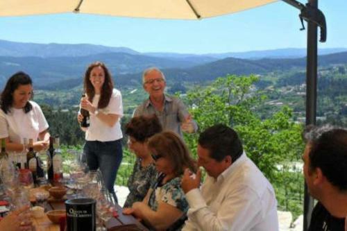 Casa Das Vinhas Cam�lias de Bastoturismo Rural